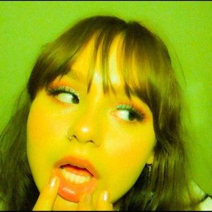 Meet your Posher, Aylin